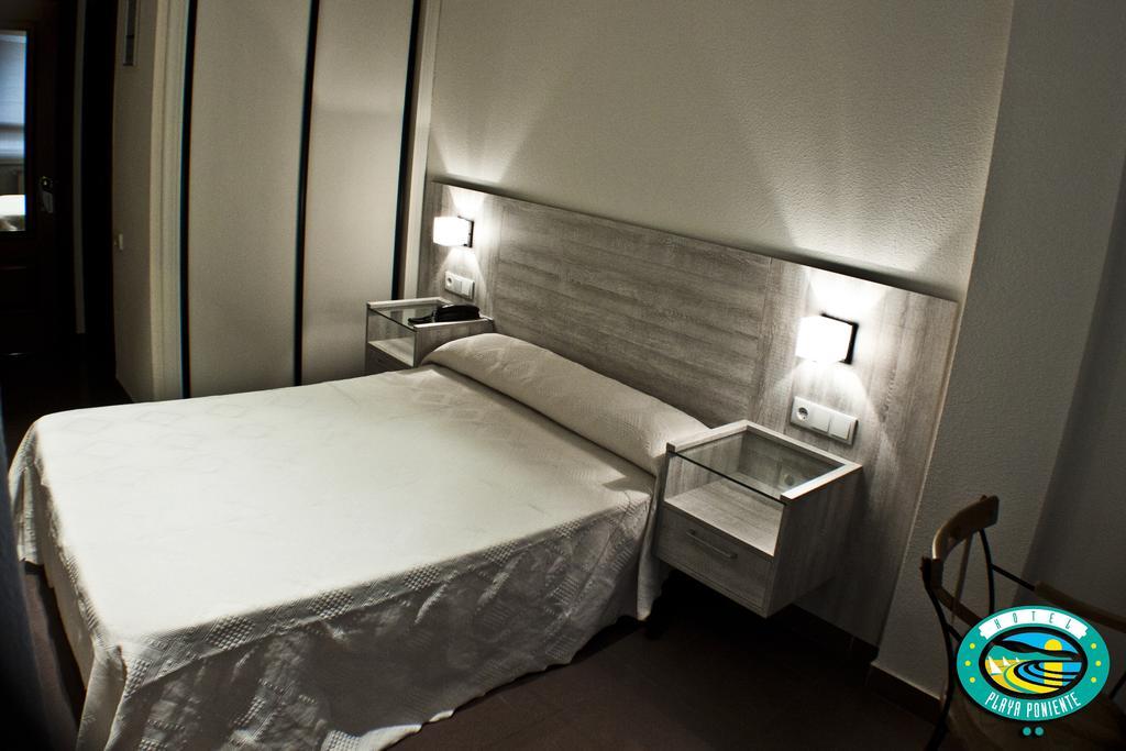 Hotel Playa Poniente Хихон Екстериор снимка